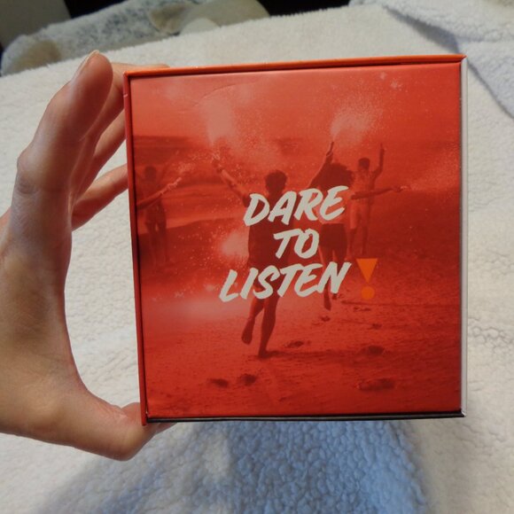 JBL Charge 5 Red Portable Bluetooth Speaker NIB - Picture 4 of 7